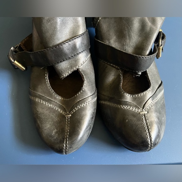 Toto Stylish Black Leather Women's Shoes - Picture 7 of 8